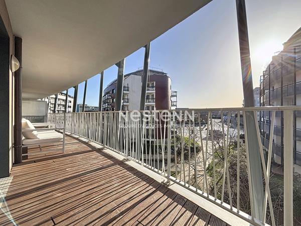 ISSY LES MOULINEAUX - QUARTIER FORT D'ISSY - Vente d'un appartement 3 pièces avec grand terrasse