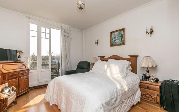 Appartement à vendre    3 pièces • 71,40 m2 Saint-Maur-des-Fossés