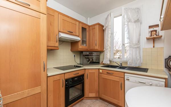 Appartement à vendre    3 pièces • 71,40 m2 Saint-Maur-des-Fossés