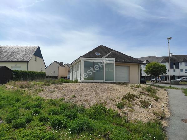 A vendre murs commerciaux occupés à l'est de Vannes