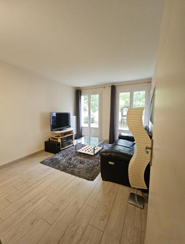 T2 50M2 au calme avec place de parking et cave