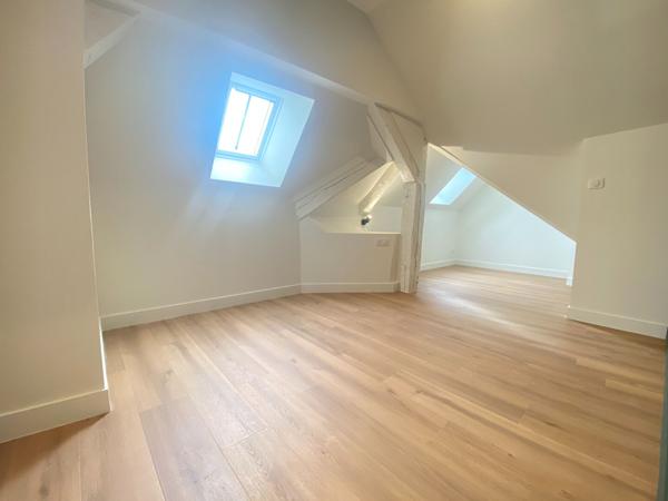 Appartement  Duplex Dijon 3 pièce(s) 69m2 hôtel particulier + cave