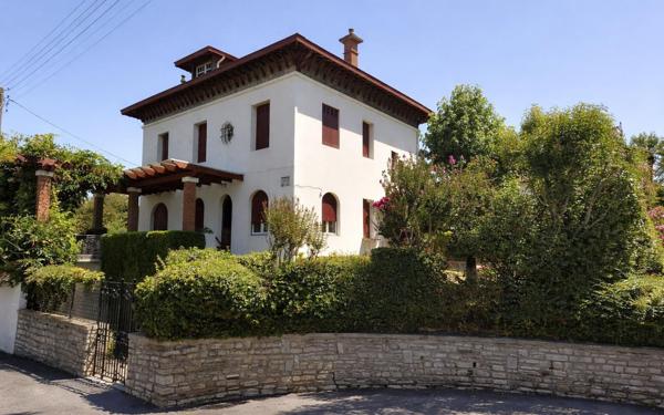 Maison à vendre    10 pièces • 273 m2 Bayonne