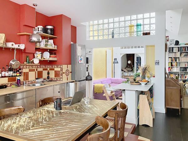 Loft avec terrasse à 5mn à pied du m° Robespierre