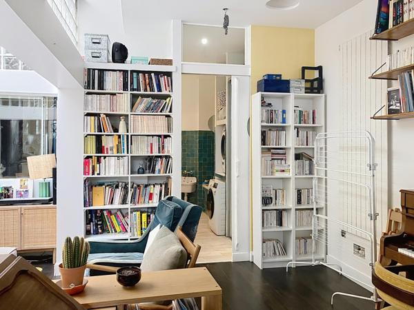 Loft avec terrasse à 5mn à pied du m° Robespierre