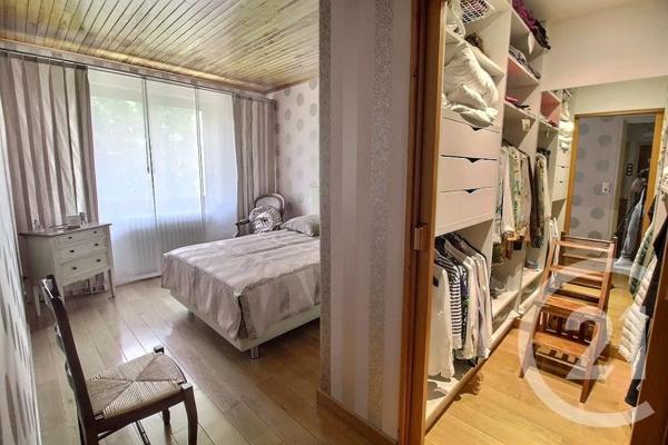 Maison à vendre  5 pièces - 156 m 2   SCIEZ  - 74