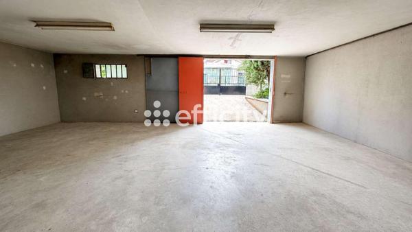 Maison
         5 pièces
        - 97 m² 359 000 € *