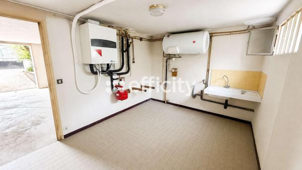 Maison
         5 pièces
        - 97 m² 359 000 € *