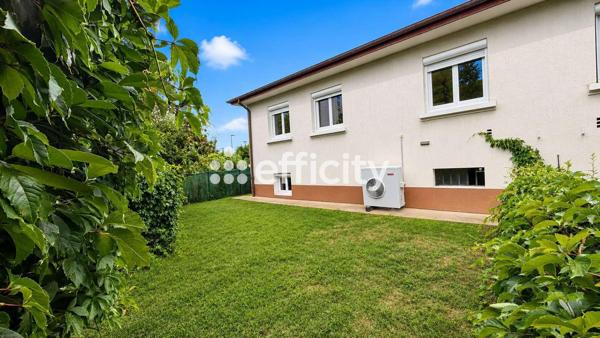 Maison
         5 pièces
        - 97 m² 359 000 € *