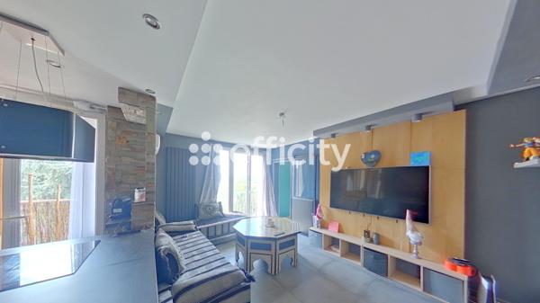 Appartement
         4 pièces
        - 69 m² 162 000 € *