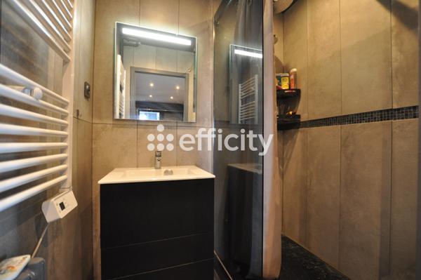 Appartement
         4 pièces
        - 69 m² 162 000 € *