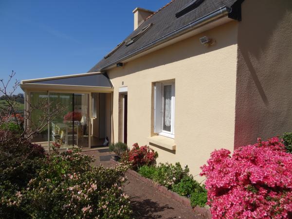 Rostrenen (22110) Maison 91 m² divisée avec rentabilité immédiate à Rostrenen