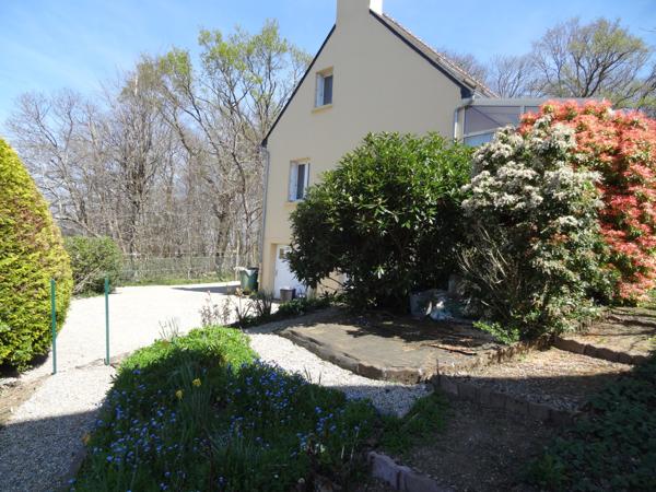 Rostrenen (22110) Maison 91 m² divisée avec rentabilité immédiate à Rostrenen