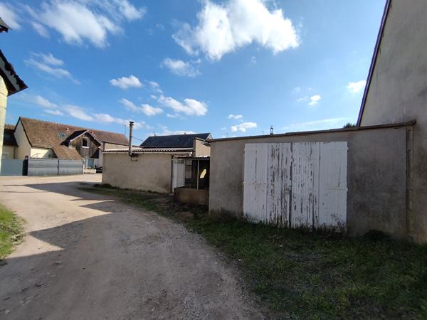 Terrain a batir a La Ville Aux Dames proche, Gare TGV, Fil Bleu, ecoles, commerces, Tours, tram