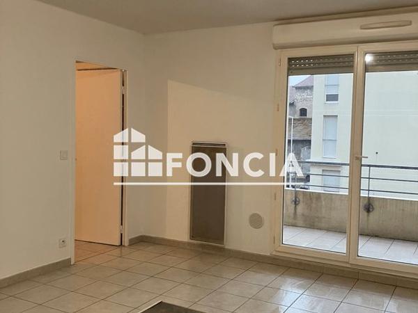 Location Appartement 2 pièces 43.2 m² - 7 RUE MOURRE Avignon 84000