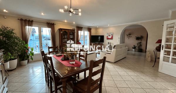 À vendre Maison 8 pièces 191 m² - Roanne 42300
