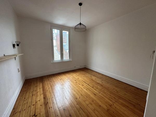 Location Maison 7 pièces 146 m2 à Saint-Quentin