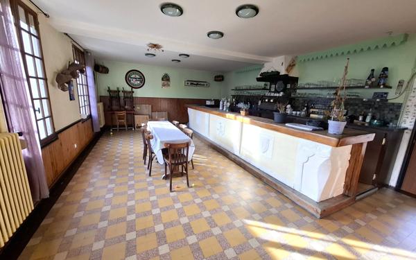 Maison à vendre    7 pièces • 220 m2 Berneuil-sur-Aisne