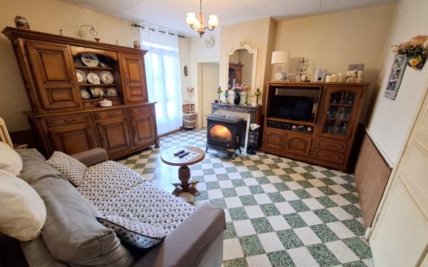 Maison à vendre    7 pièces • 220 m2 Berneuil-sur-Aisne