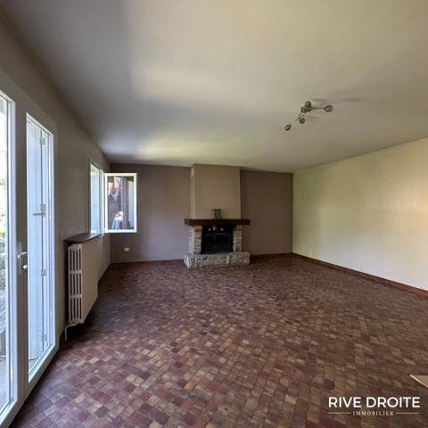 Acigné (35690) ACIGNE - CENTRE - IMMEUBLE AVEC MAISON ET LOCAL COMMERCIAL