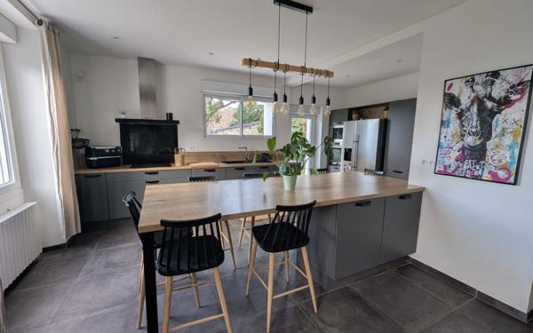 Maison à vendre    6 pièces • 170 m2 Castres