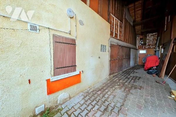 AUBIERE - Centre-Ville - Maison à rénover

L'étude vous propose à la vente cette maison de bo...