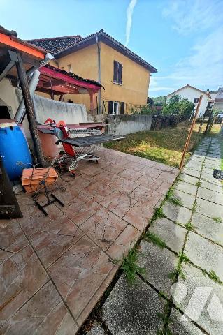 AUBIERE - Centre-Ville - Maison à rénover

L'étude vous propose à la vente cette maison de bo...