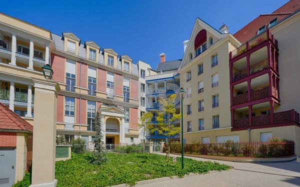 Appartement à vendre    2 pièces • 46,52 m2 Le Plessis-Robinson