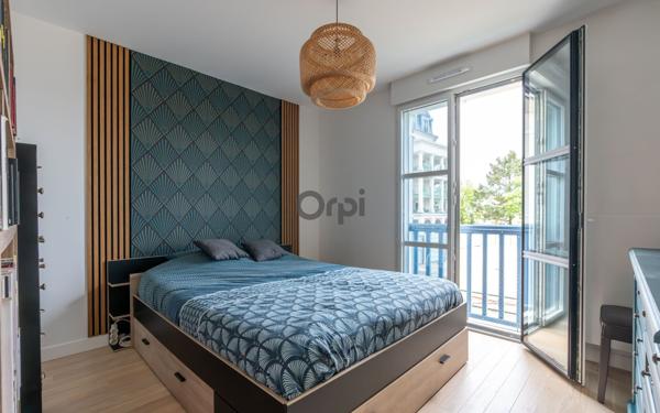 Appartement à vendre    2 pièces • 46,52 m2 Le Plessis-Robinson