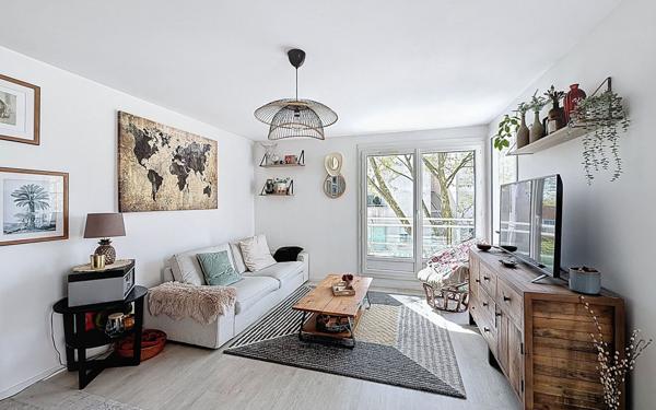 Appartement à vendre    3 pièces • 67,82 m2 Montigny-le-Bretonneux