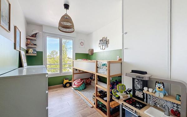 Appartement à vendre    3 pièces • 67,82 m2 Montigny-le-Bretonneux