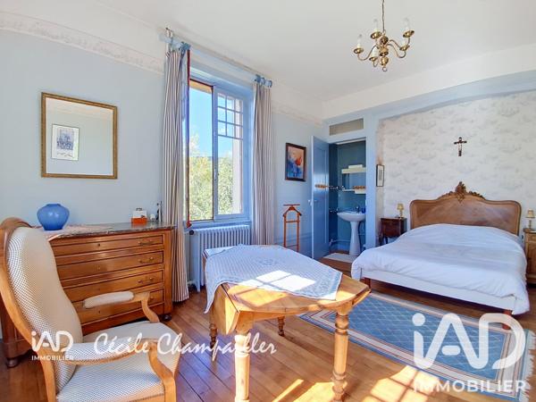 Maison à vendre 12 pièces 335,6 m² Pélussin