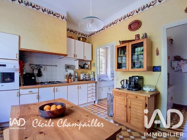 Maison à vendre 12 pièces 335,6 m² Pélussin