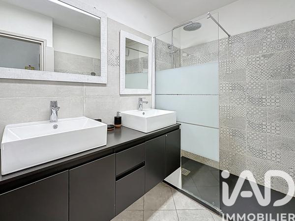 Appartement à vendre 3 pièces 70 m² Sanary-sur-Mer