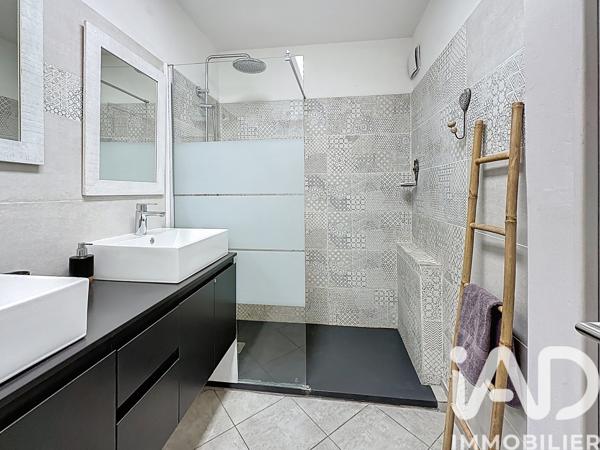 Appartement à vendre 3 pièces 70 m² Sanary-sur-Mer