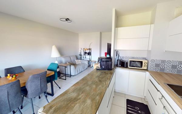Appartement à vendre    3 pièces • 62,13 m2 Le Pradet
