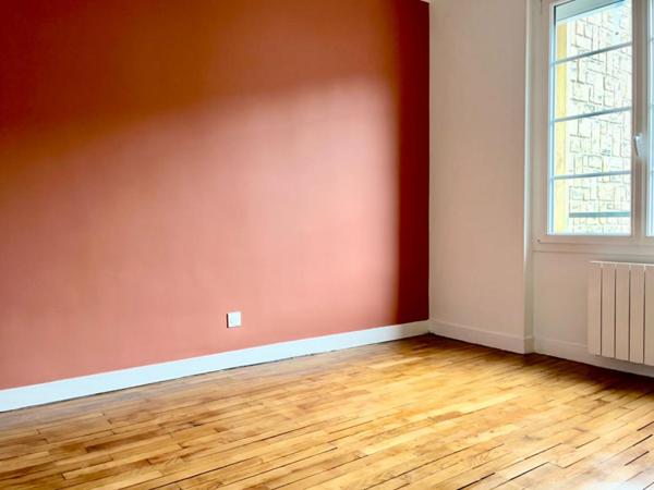 T3 EN PARFAIT ETAT - HYPERCENTRE DE FALAISE