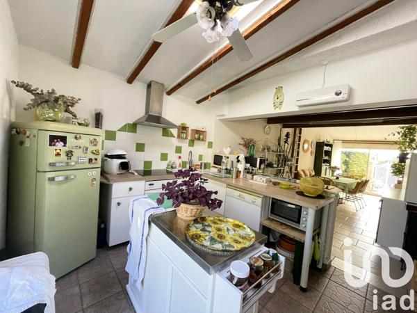 Maison 5 pièces de 111 m² à Salon-de-Provence (13300)