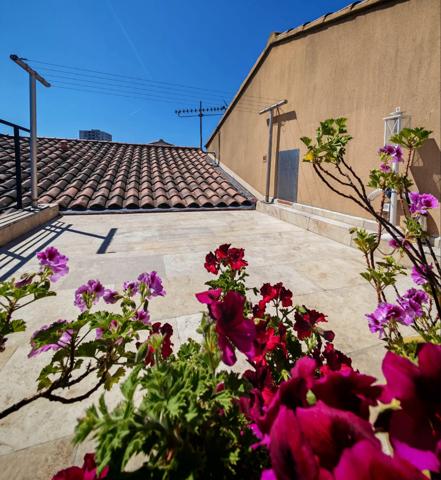 🌟 Maison de ville avec Rooftop, zéro charges & fort potentiel locatif – La Seyne-sur-Mer