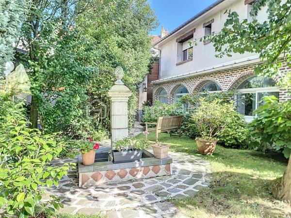 Demeure de 352,29 m²