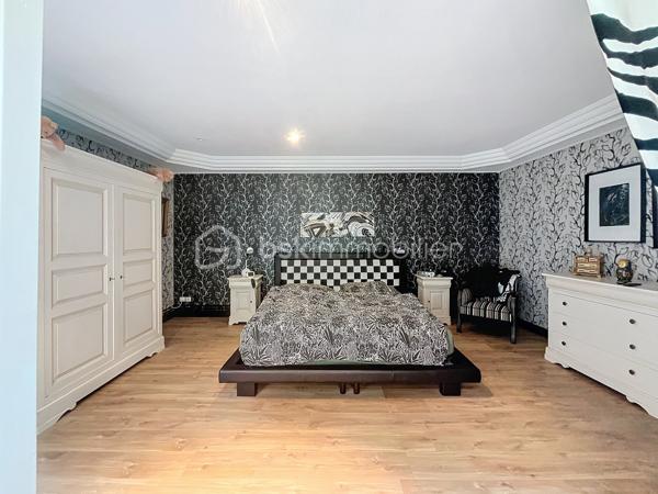 Demeure de 352,29 m²