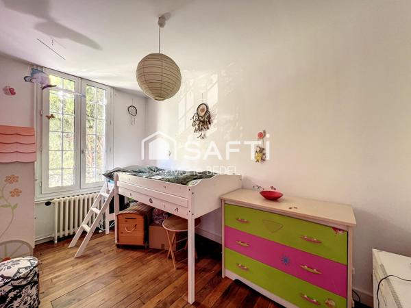 CLAMART ROCHERS - MAISON AVEC 4/5 CHAMBRES & JARDIN