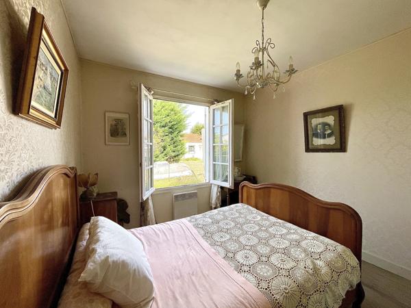 Le Château-d'Oléron (17480) Maison de plain-pied avec jardin et garage