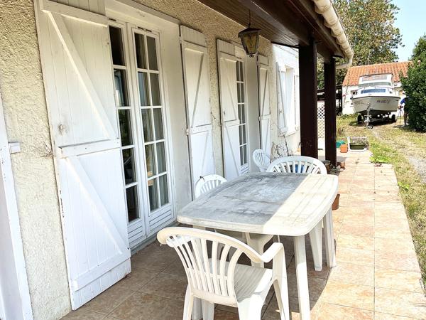 Le Château-d'Oléron (17480) Maison de plain-pied avec jardin et garage