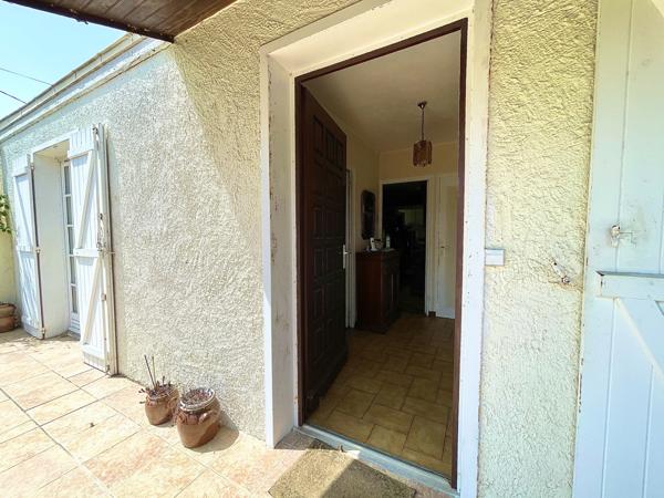 Le Château-d'Oléron (17480) Maison de plain-pied avec jardin et garage