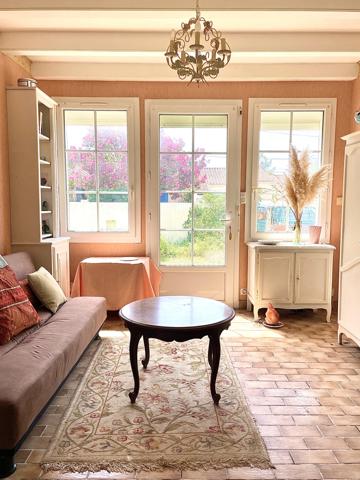 Le Château-d'Oléron (17480) Maison de plain-pied avec jardin et garage