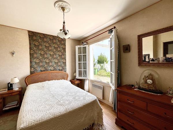 Le Château-d'Oléron (17480) Maison de plain-pied avec jardin et garage