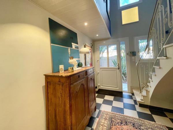 Maison Familiale de 193 m² à Saint-Sébastien-sur-Loire - Quartier du Douet
