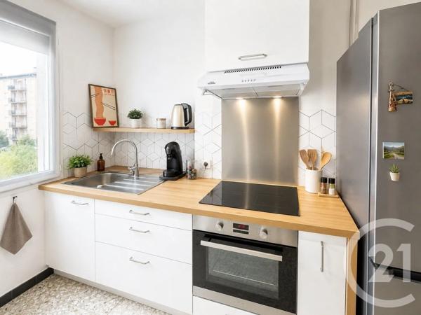 Appartement T3 à vendre  3 pièces - 57,50 m 2   PERPIGNAN  - 66
