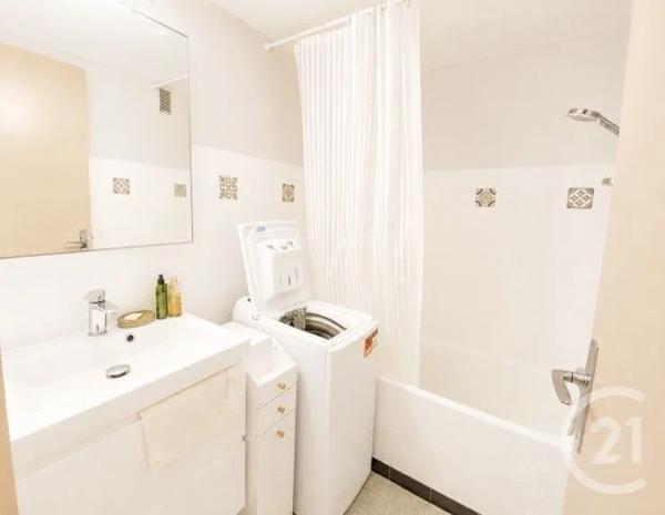 Appartement T3 à vendre  3 pièces - 57,50 m 2   PERPIGNAN  - 66